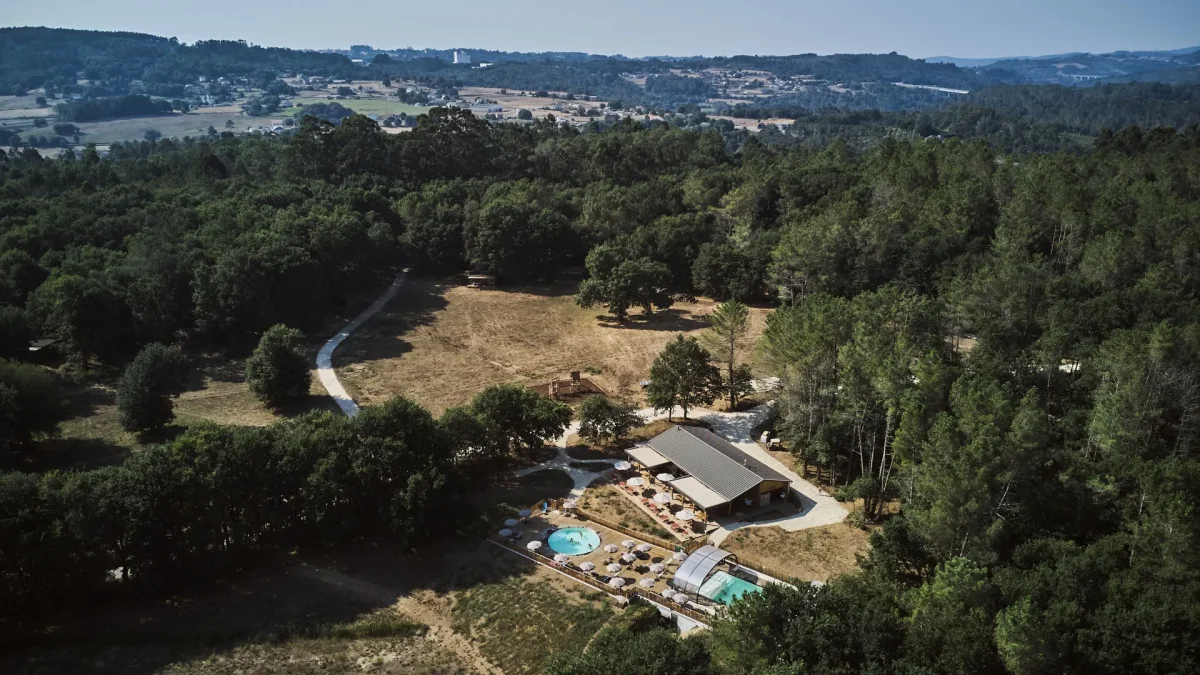 Camping en el corazón de Galicia: naturaleza y aventura familiar en Pontevedra